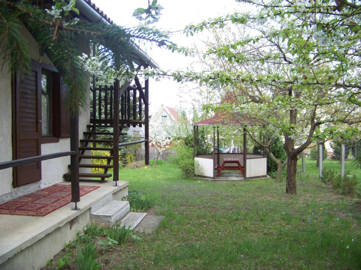 Nefelejcs Apartman Fertőhomok Esterno foto