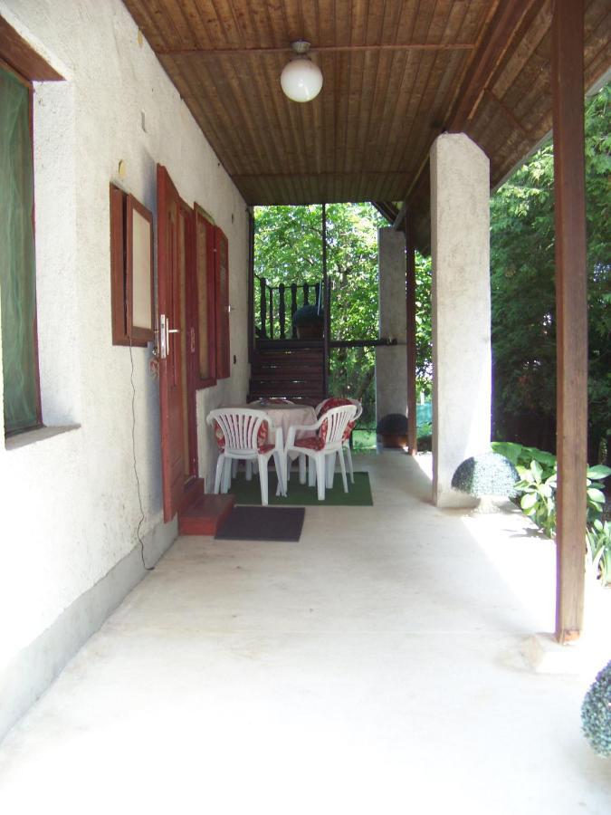 Nefelejcs Apartman Fertőhomok Esterno foto